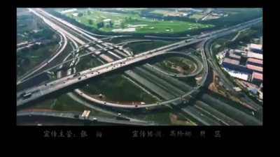 Youtube thinks Chinese music video is in English when making subtitles