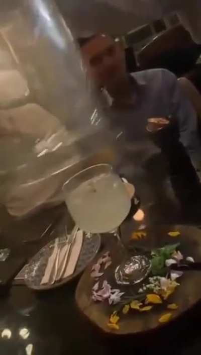 To do a cool drink presentation