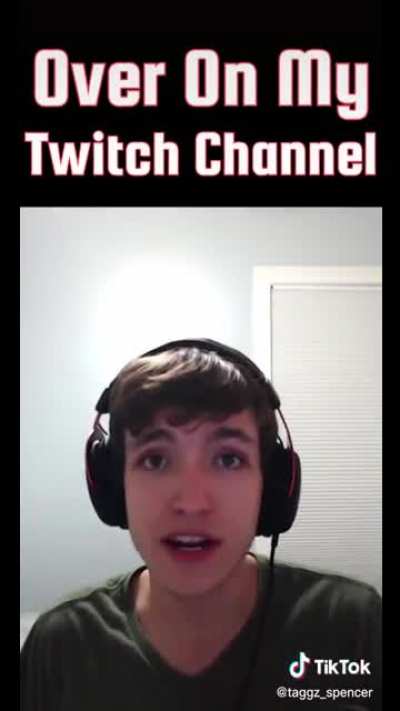 Spencer gets his PP out on stream