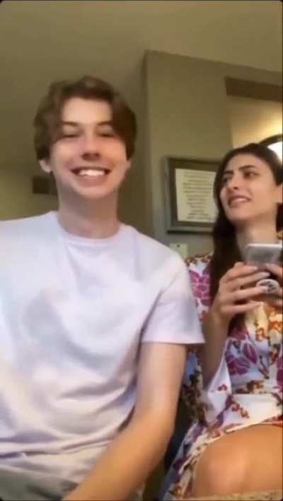*they're siblings*
