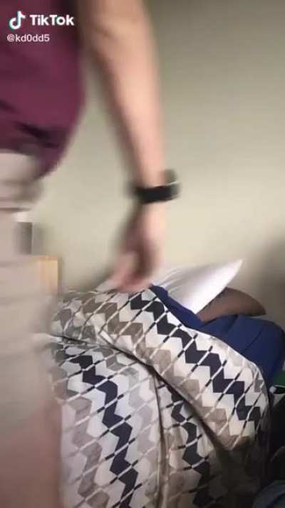 It's amazing when men moan in bed ?