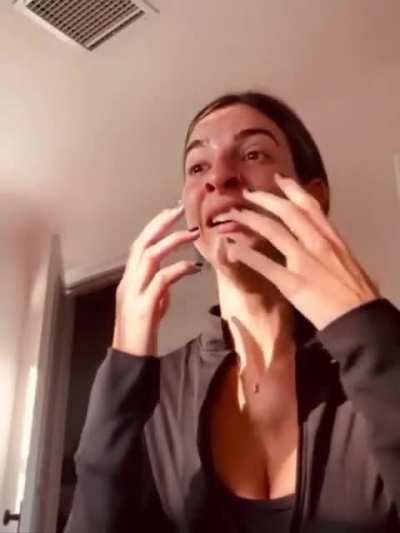 Gabbie Hanna having a meltdown over the fact her "music," isn't getting any views anymore.