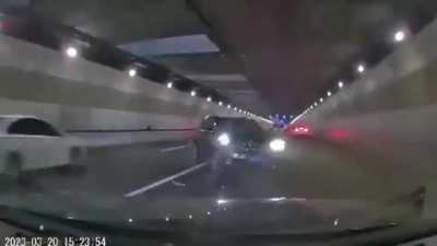 Cutting someone off inside a packed underground tunnel