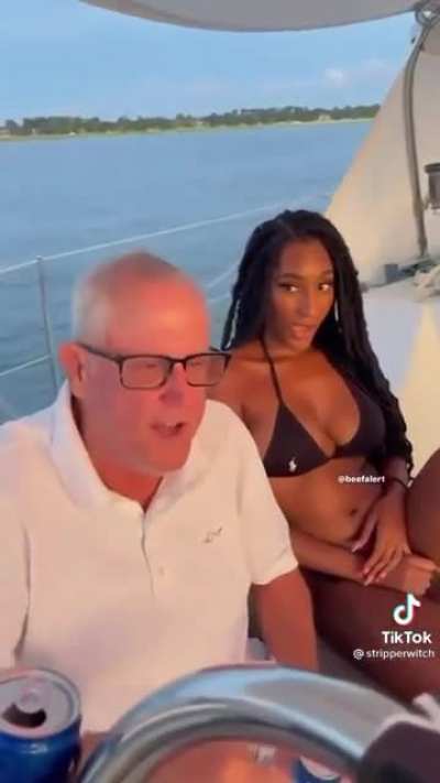 Sugar Daddy got bars