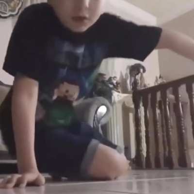 WCGW while teaching how to do push-ups?