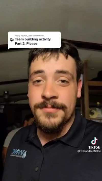 Woman gets beat up by boyfriend, her coworkers show up at his house.