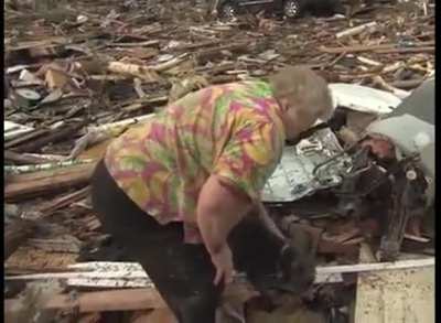 The will of Grandma’s dog to survived Tornado is incredible.