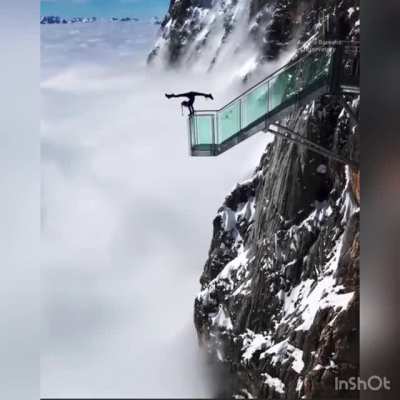 hmc as I balance high above the clouds