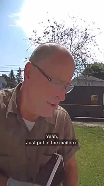 This UPS guy understood the assignment perfectly