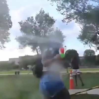 They challenged random people to water gun fights ? via @_jroth, @swagtaneous