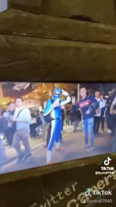 This camera costume