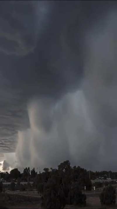 Downburst in Australia
