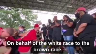 White people kneel, ask forgiveness from the black community