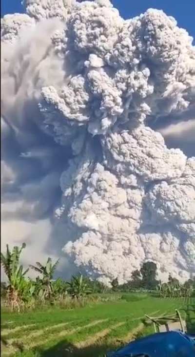 ?This volcanic eruption in Indonesia