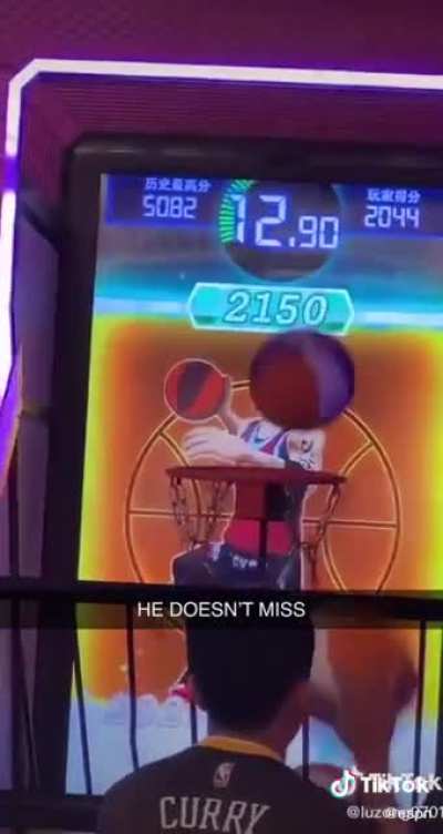 Basketball arcade master doesn't... miss... once... ??