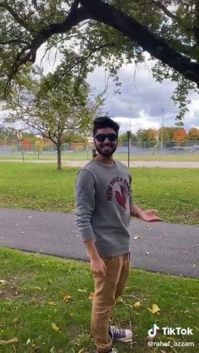 Saw this on tiktok earlier and his reaction was so wholesome ?