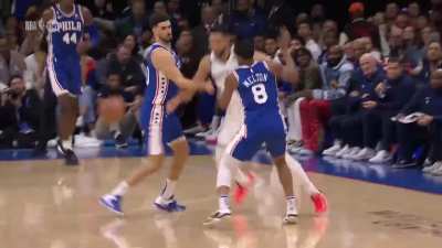 [Highlight] Ben Simmons strips Melton and knocks it ahead to Durant for the dunk