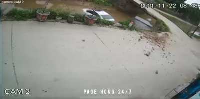 The idiot with the terrible steering