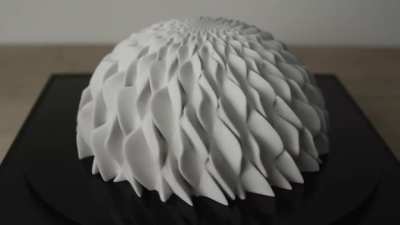 Strobe-animated sculptures by John Edmark