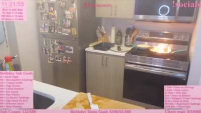 Streamer fails miserably on cooking and panics when it bursts into flames
