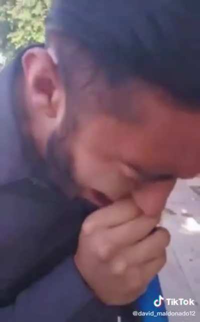 At least he didn’t stop singing