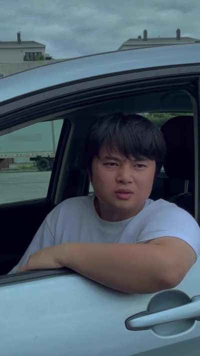 selling cheesecake to Leonardo DiCaprio