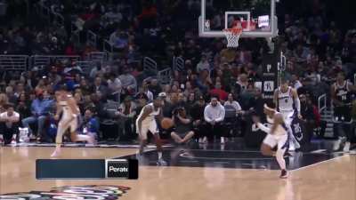 [Highlight] Jordan Goodwin with the magical dime to Corey Kispert