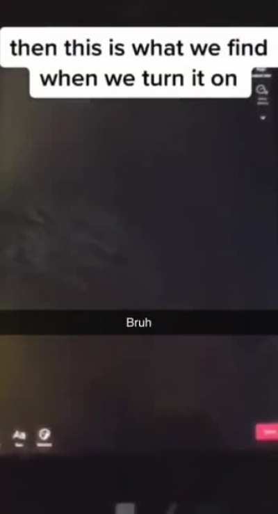 Kid jumps on its ipad