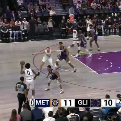 [Highlight] Victor Wembanyama and Scoot Henderson trade threes