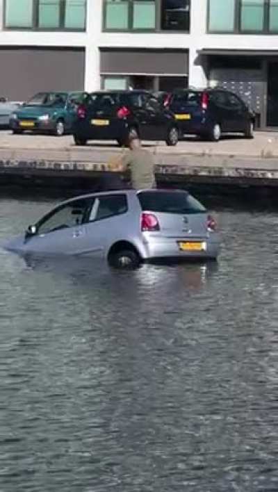 0 fucks given ?