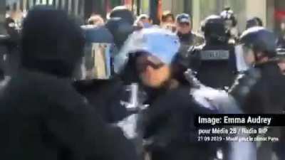 WCGW snatching a gun