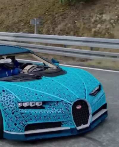 Over 1 Million Legos Used to Make Bugatti ???