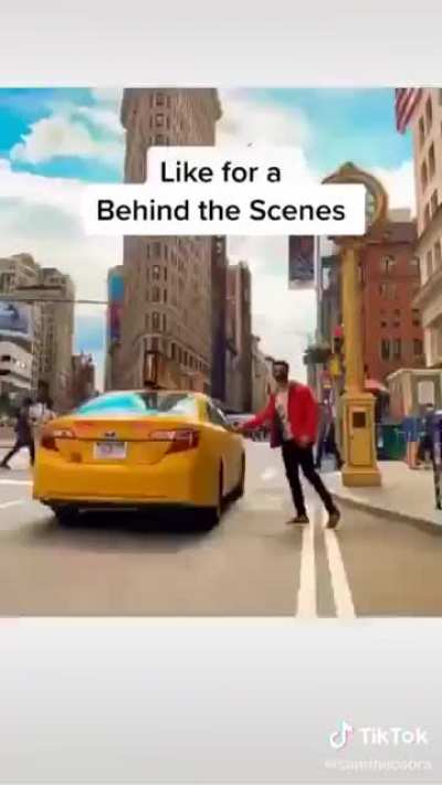 Hyperlapse of 1,272 people’s pictures of New York City in one video..