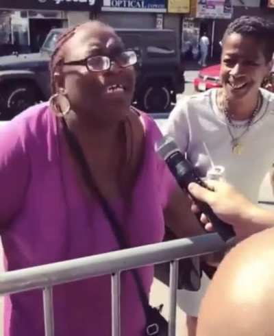 Woman absolutely BOMBS Aretha Franklin’s R-E-S-P-E-C-T