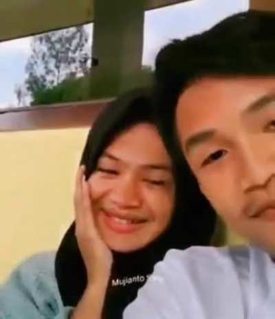 Sweet Couple But .. ?