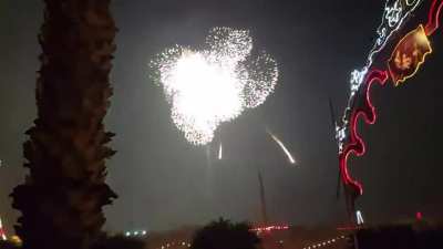 Biggest Firework? Ever (1 shell) ?