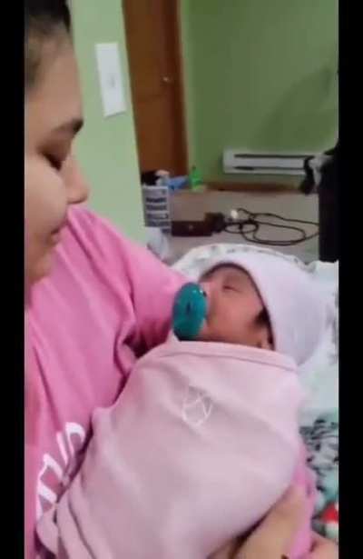 Cute newborn baby!