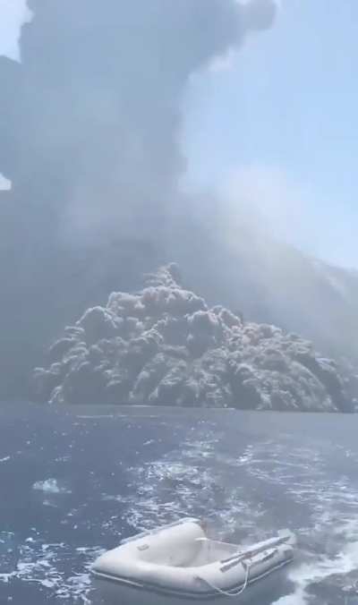 Boaters capture footage of an erupting Mount Stromboli.