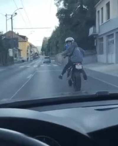 I don't think that thing is supposed to work like that
