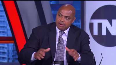 [Highlight] Chuck weighs in on the Lakers' chances after their loss to the Suns: “Nobody is afraid of them."