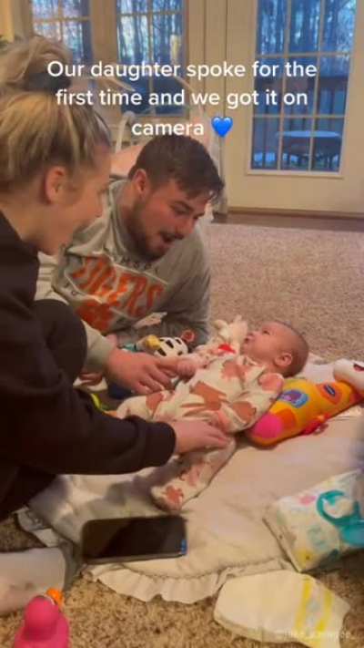 2 months old baby's first words caught on camera. she said "I love you" twice ?