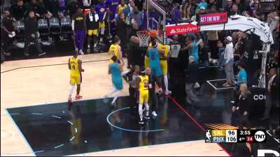 [Highlight] Pat Bev bodychecks Ayton