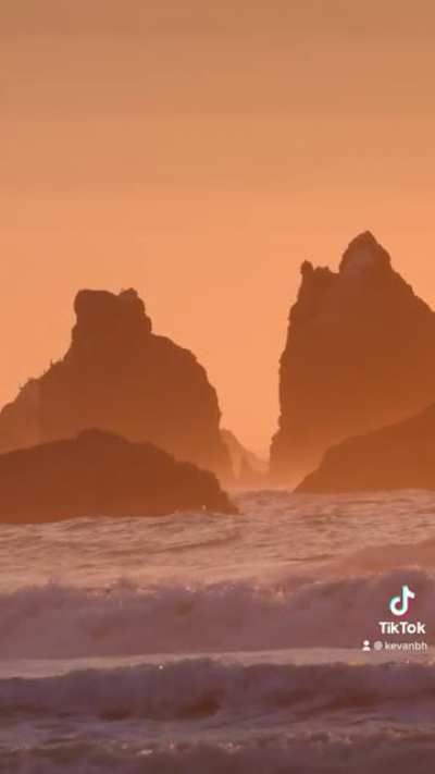 The Oregon coast is too beautiful