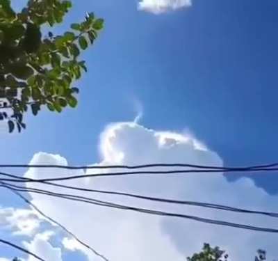 This happened in Philippines ...

It is genuinely bizarre.