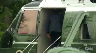 President Obama forgets the salute