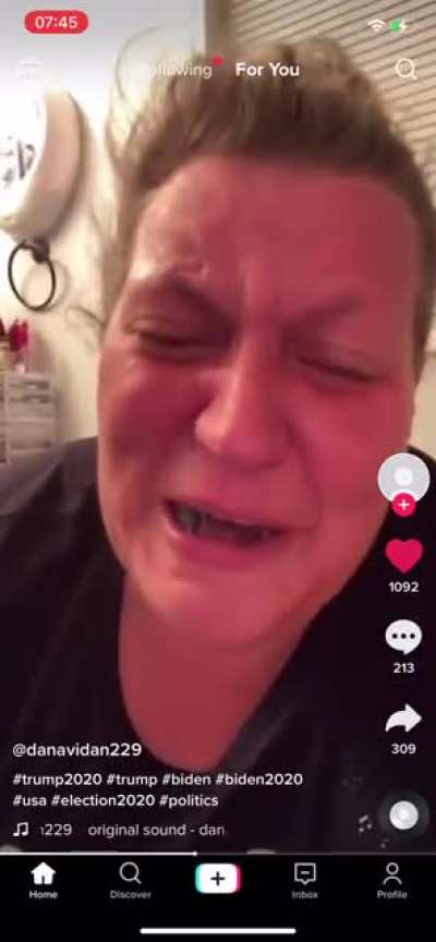 Trump supporter rants on the toilet
