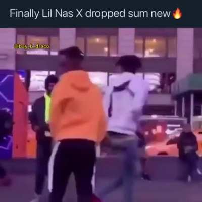 YOO NEW SONG ? ? ? ?