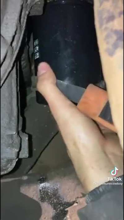 How to do an oil change on a 1994 Ford Ranger