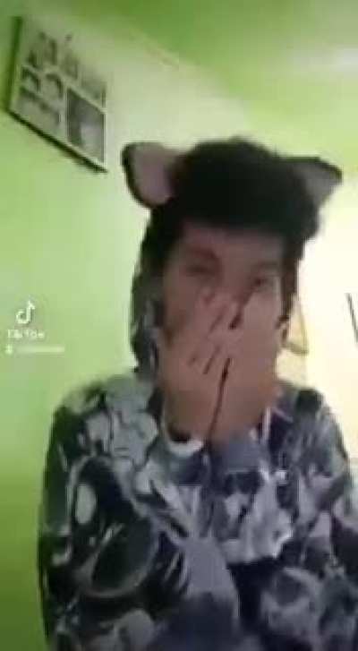 will u be my kawaii girlfriend?
