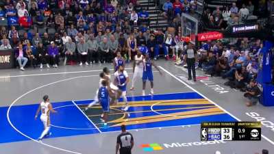 [Highlight] Herb Jones with the one handed sling tip at the buzzer